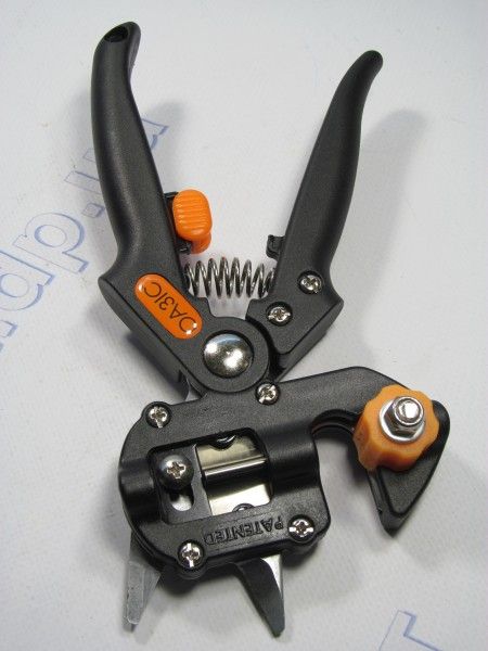 Секатор прививочный (850)  ОАЗИС