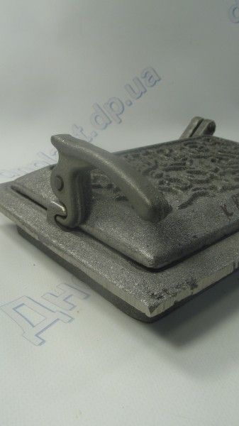 Дверка чугунная поддувная 21см X14см (100913) татарка