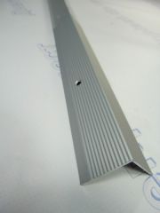 Порожек ступенька  30*30 серебро 0,9 м