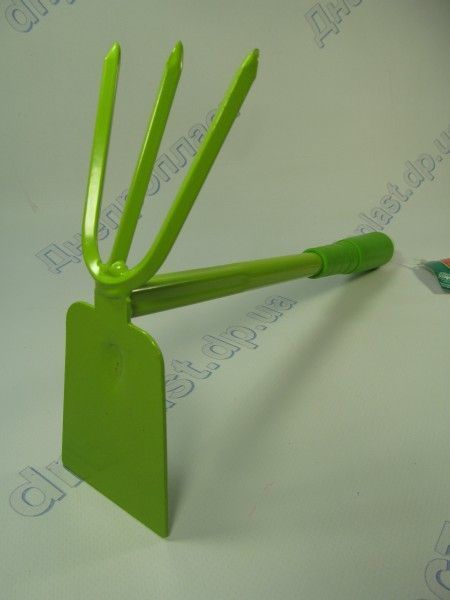 Тяпка - трезубец, прорезиненная рукоятка 