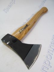 Топор 1600 гр. с деревянной ручкой  