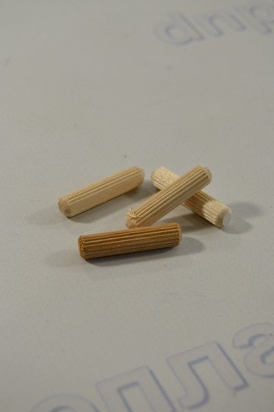 Чопик деревянный d 8мм