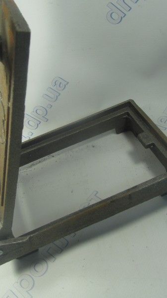 Дверка чугунная поддувная 21см X14см (100918) огонек