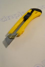 Нож упрочненный 18мм INTERNOOL-HT-0501