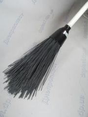 Метла полипропиленовая 1,30см (пластмасовый черенок)