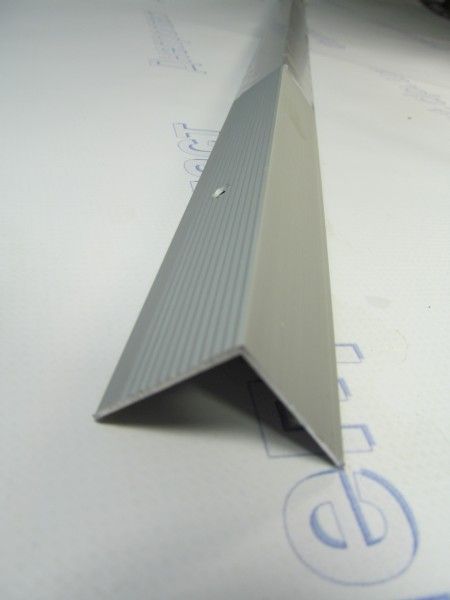 Порожек ступенька  30*30 серебро 0,9 м