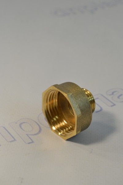 Футорка 1/2 Н * 1 В (латунь)