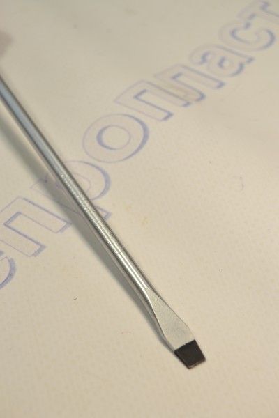 Отвертка плоская 5*150 INTERTOOL