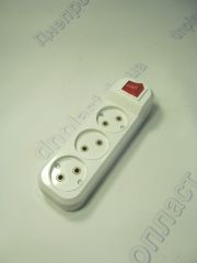 Колодка 3 гнезда с кнопкой LUXEL (7221)