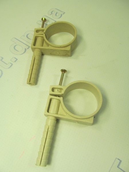 Обойма для гофры и труб D32/34