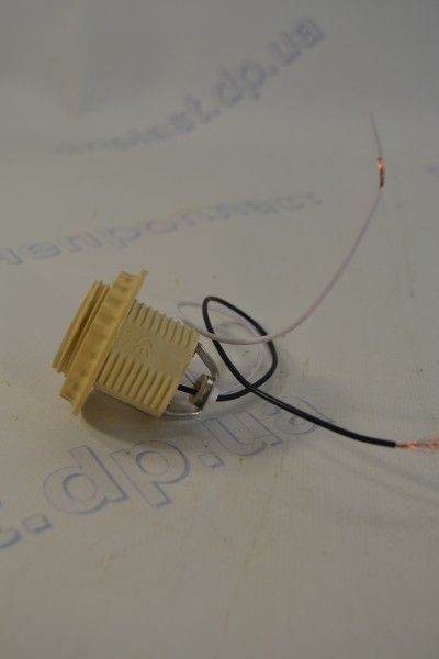 Патрон пластик-люстра с контактами Е27