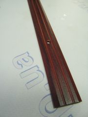 Порожки рифленый 25*3 Махагон 0,9 м