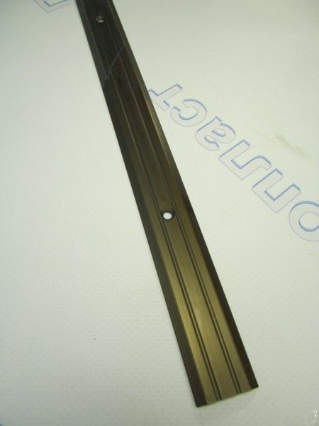 Порожек рифленый  25*3 бронза 0,9 м