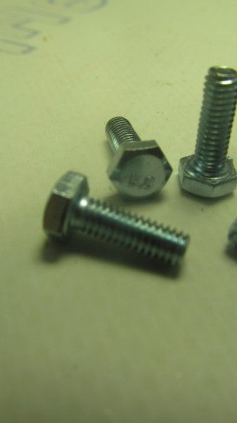 Болт 4*12мм с шестигранной головкой