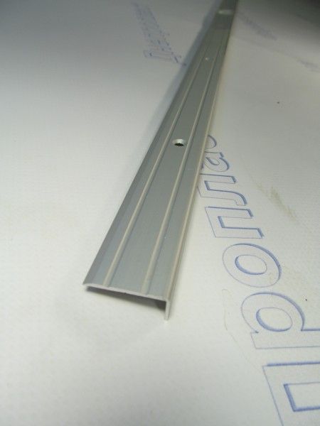 Порожек ступенька  25*10 серебро 0,9 м