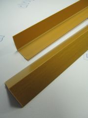 Уголок защитный прямой 30*30 (2,70м) бук