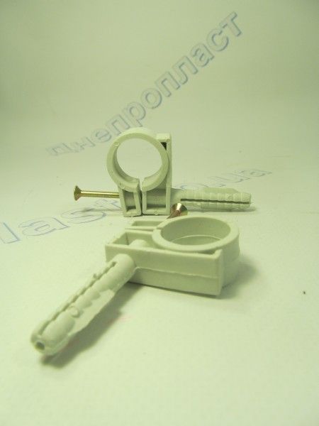 Обойма для гофры и труб D20/22