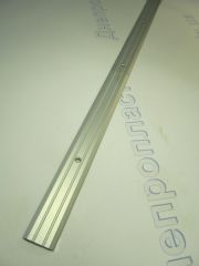 Порожек рифленый  25*3 серебро 1,8 м