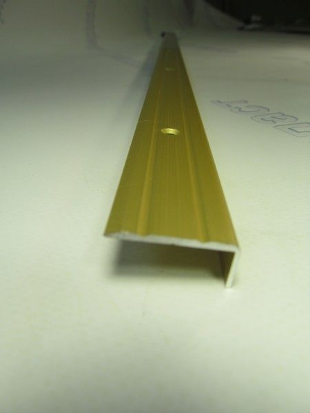 Порожек ступенька  25*10 золото 0,9 м