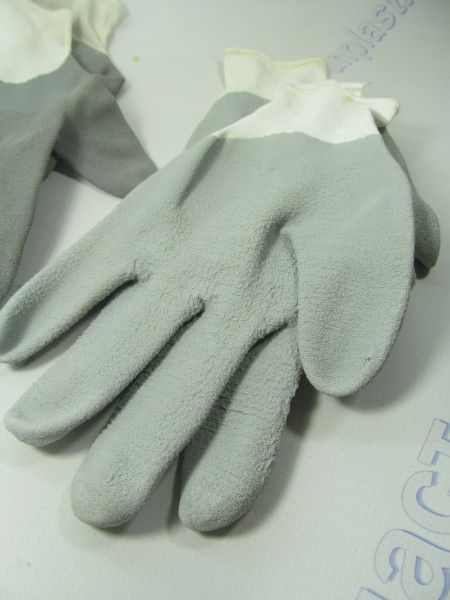 Перчатки бело-серые,стрейч покрытый нитрилом MEMPHIS