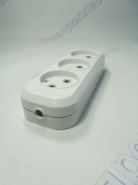 Колодка 3 гнезда LUXEL (7121)