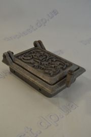 Сажетруска чугунная 100х135 мм татарка