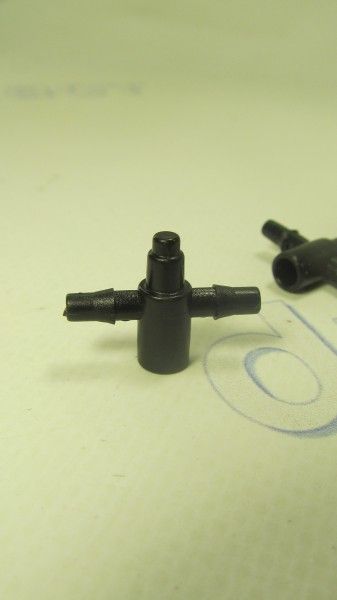 Адаптер двухсторонний для микро трубки 6мм (капельный полив)