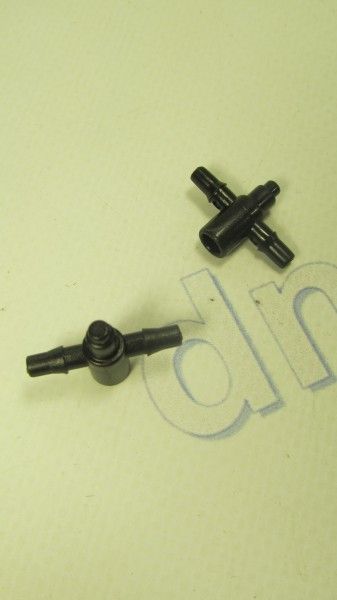 Адаптер двухсторонний для микро трубки 6мм (капельный полив)