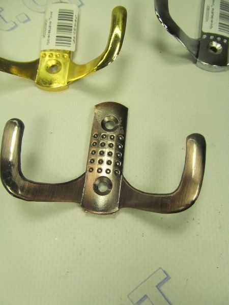 Крючек-вешалка 