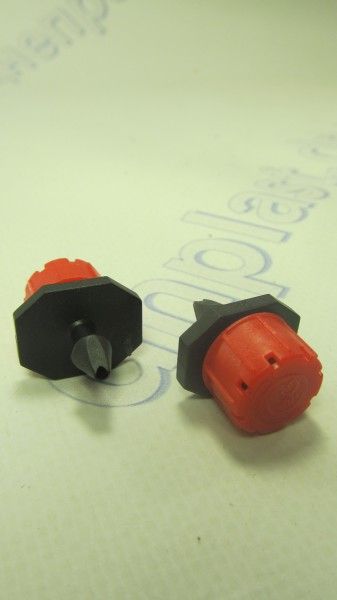 Капельница красная (капельный полив)