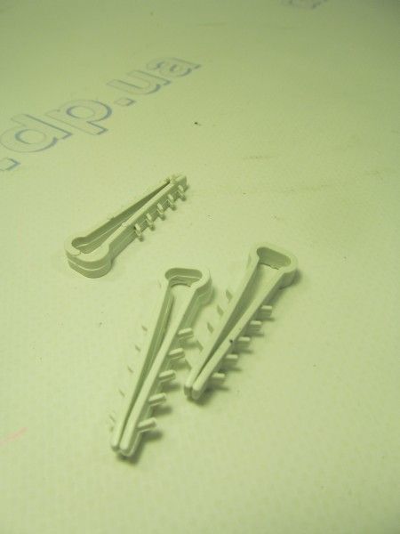 Кабельный крепеж плоский 6 (елочка)