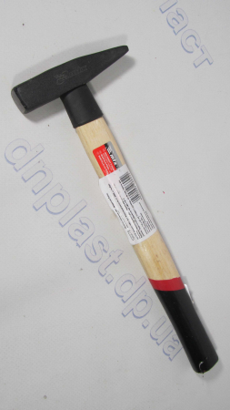 Молоток слесарный, деревянная ручка 200гр.