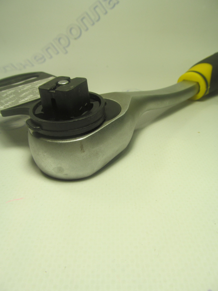 Ключ -трещетка 1/2 с подвеской 72 зуба  СТАЛЬ