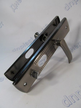 Ручка дверная на планке 