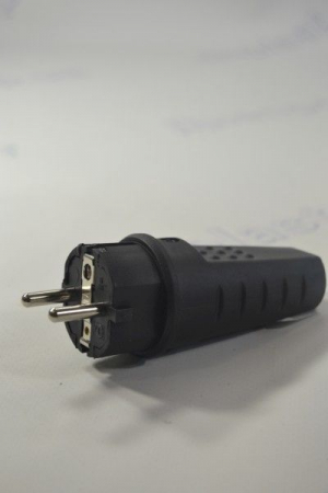 Вилка евро с заземлением  прямая каучуковая 16А FAR