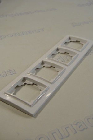 Рамка четырехместная EH Enzo