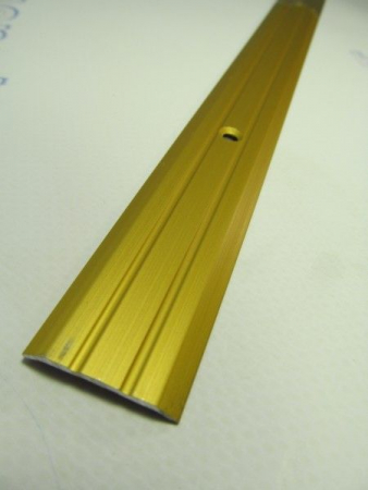 Порожек рифленый  25*3 золото 0,9 м