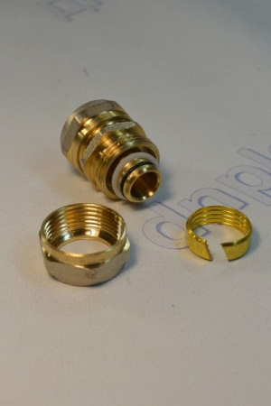 Муфта металопласт  20*20