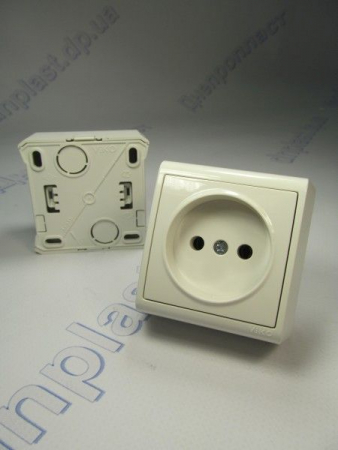 Розетка 1 открытая простая (белый) VI-KO VERA