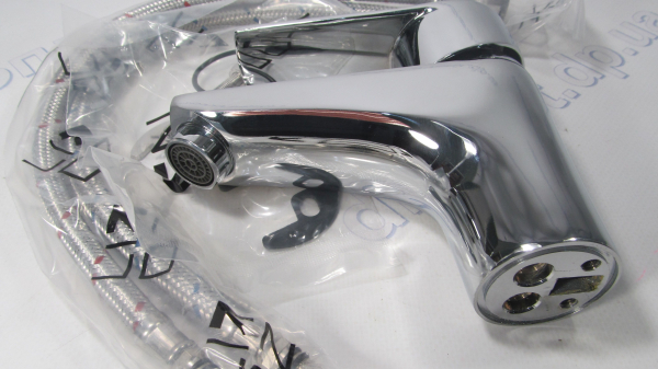 Смеситель умывальник Lidz 203800110