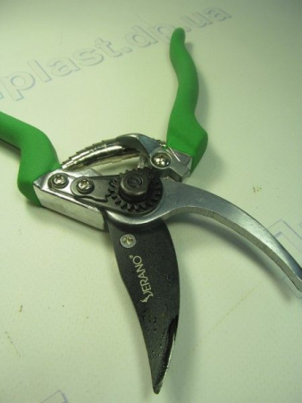 Секатор 220мм,d среза 18мм VERANO арт.71-801