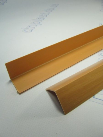 Уголок защитный прямой 30*30 (2,70м) ольха