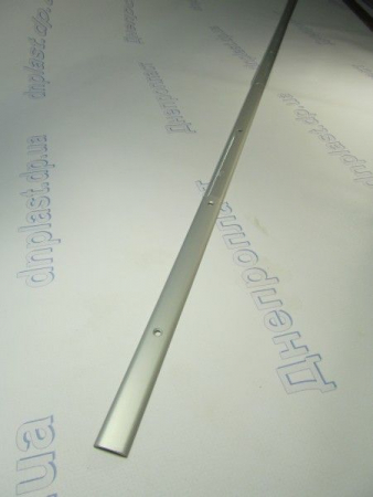 Порожек гладкий 20*4 серебро 1,8 м