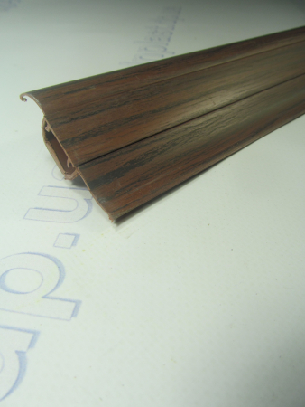 Плинтус пластиковый 2,5м 