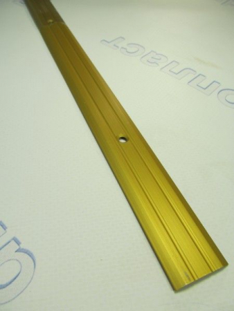 Порожек рифленый  25*3 золото 1,8 м