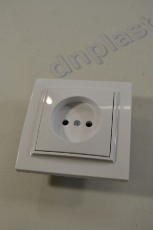 Розетка 1 белая EH Enzo