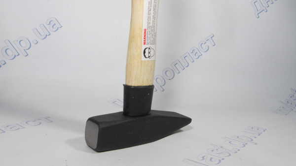 Молоток слесарный, деревянная ручка 500гр.