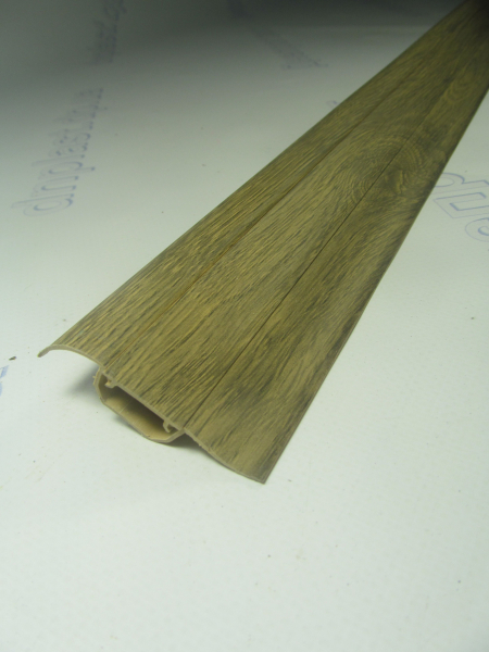 Плинтус пластиковый 2,5м 