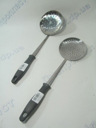Шумовка нержавейка с пластиковой ручкой