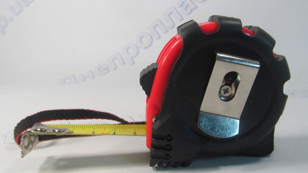 Рулетка 3м*16мм обрезиненый корпус MATRIX